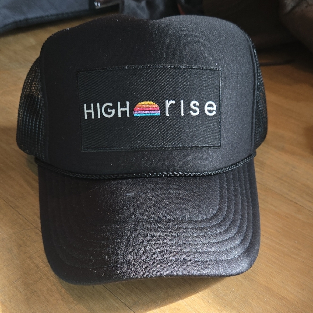 OTTO Black Mesh Trucker Hat